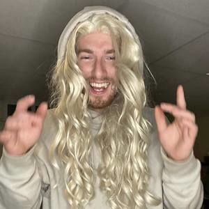 Meet your Posher, Zack